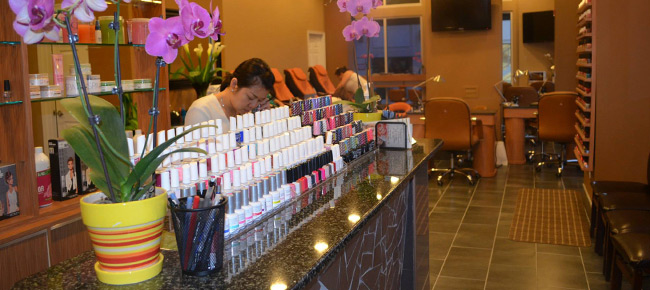 Divine Nails & Spa National Harbor
