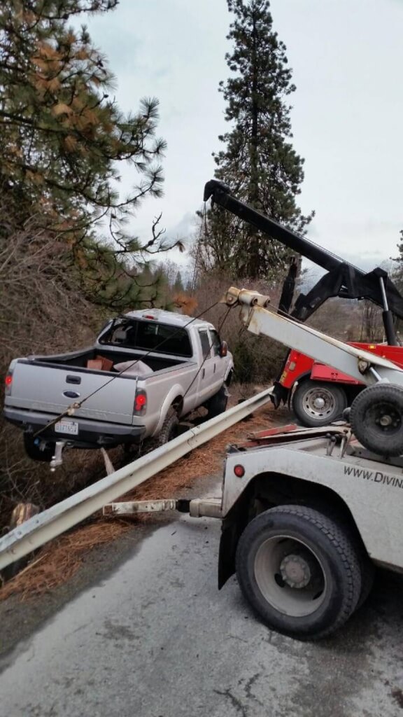 Divine's Towing and Hauling in Spokane, WA