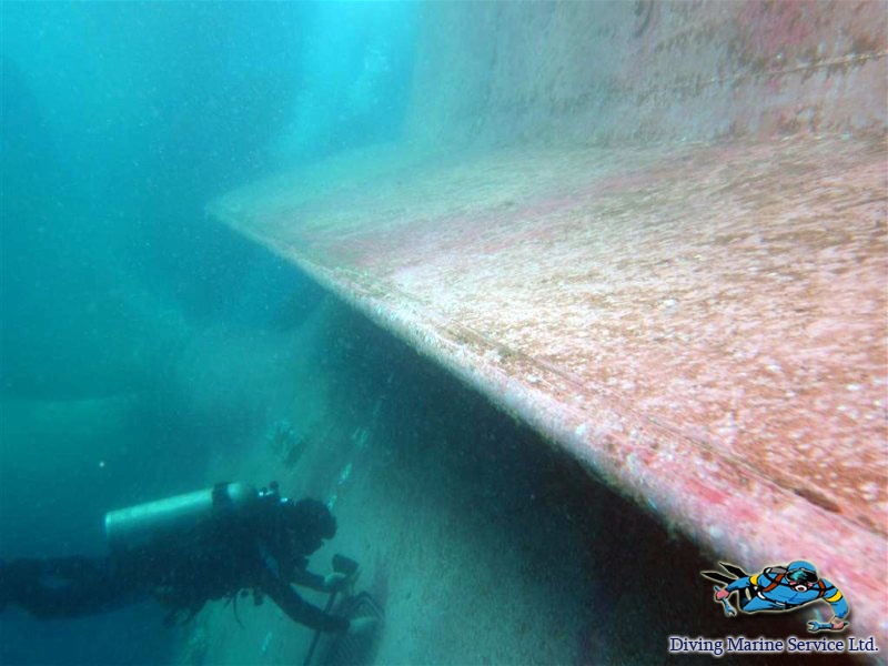Underwater cleaning of ships hull, polishing of propellers