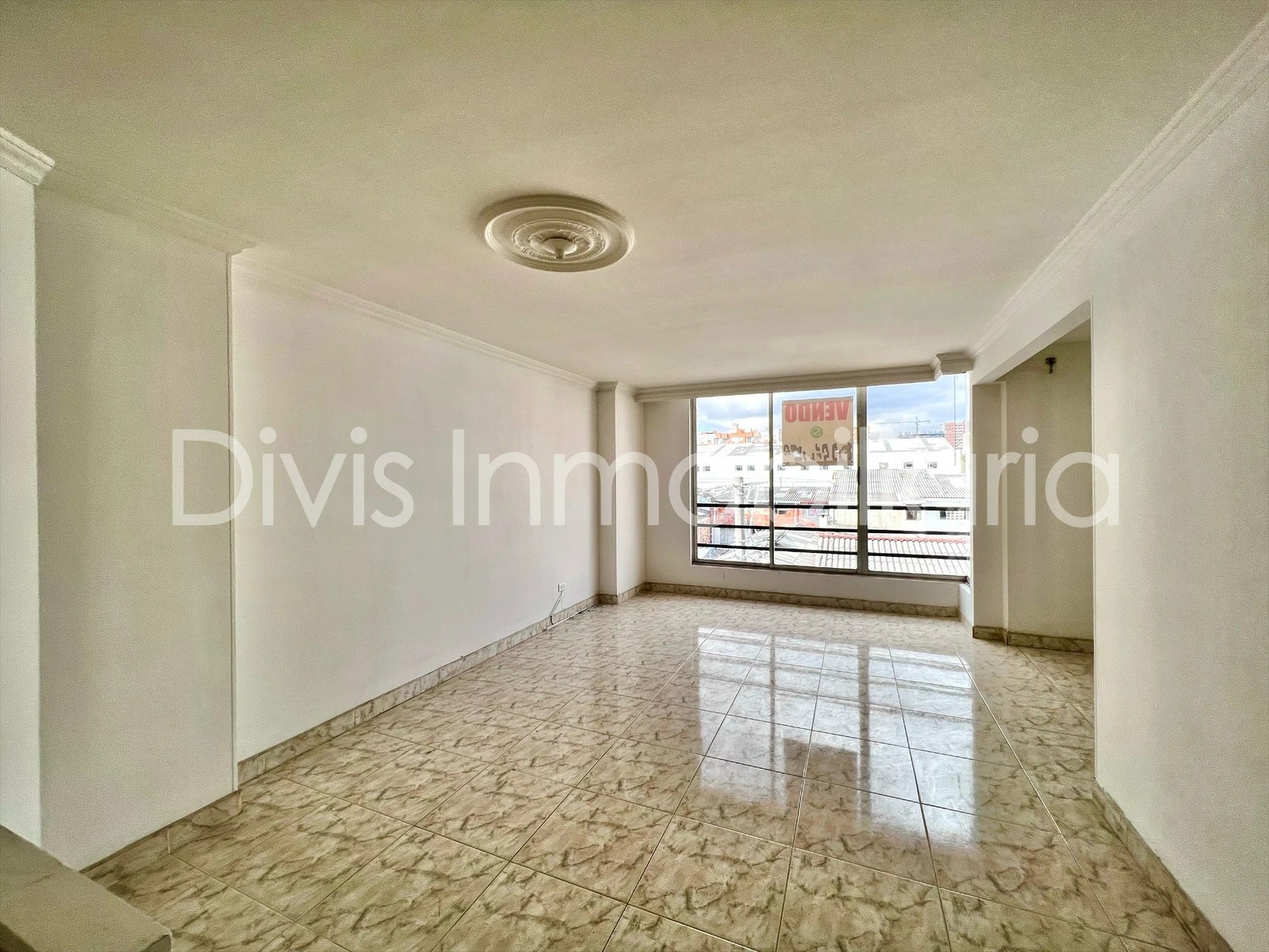 APARTAMENTO DÚPLEX EN VENTA EN SPRING Divis Inmobiliaria