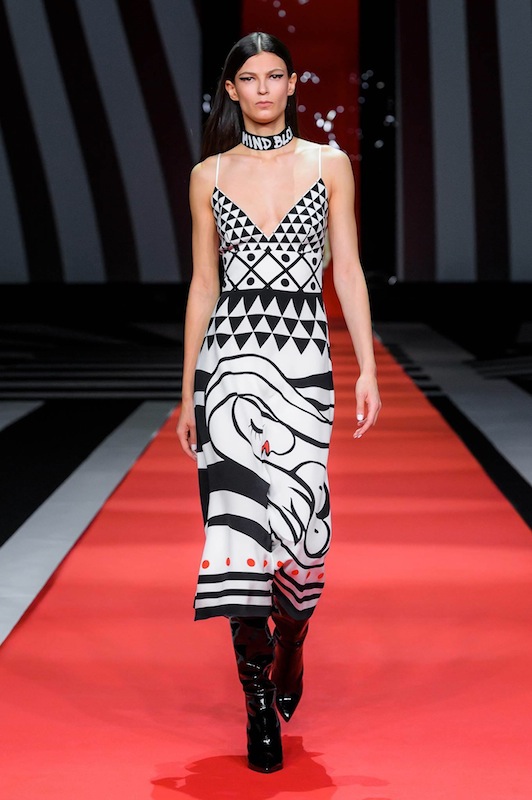 Emilia Narecka & Maja Salamon for LA MANIA fashion show Division