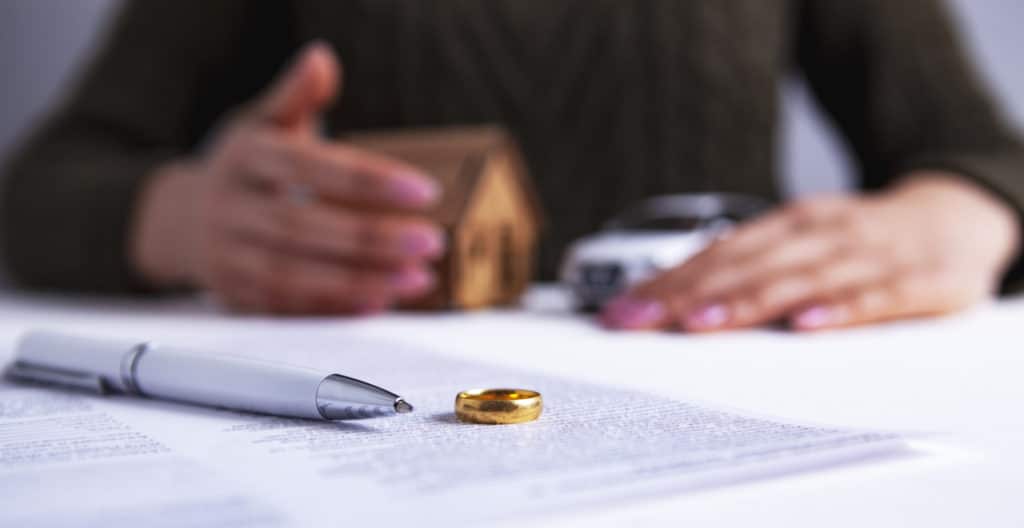 What Is a Contested Divorce? The Facts You Need to Know