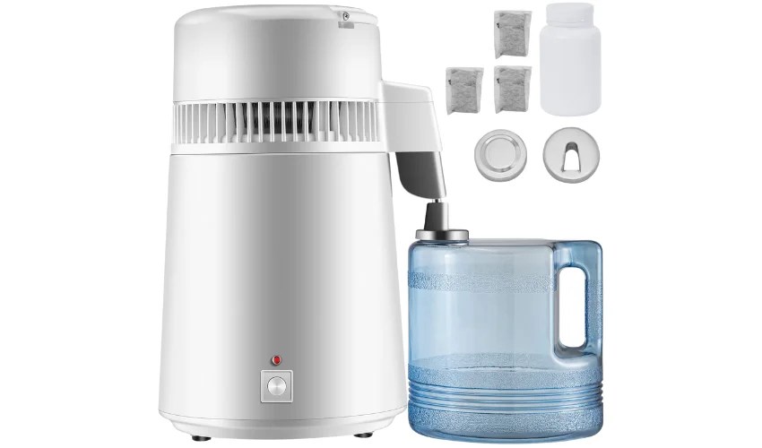 Can Cats Drink Distilled Water? Choosing Safety for Cat Hydration