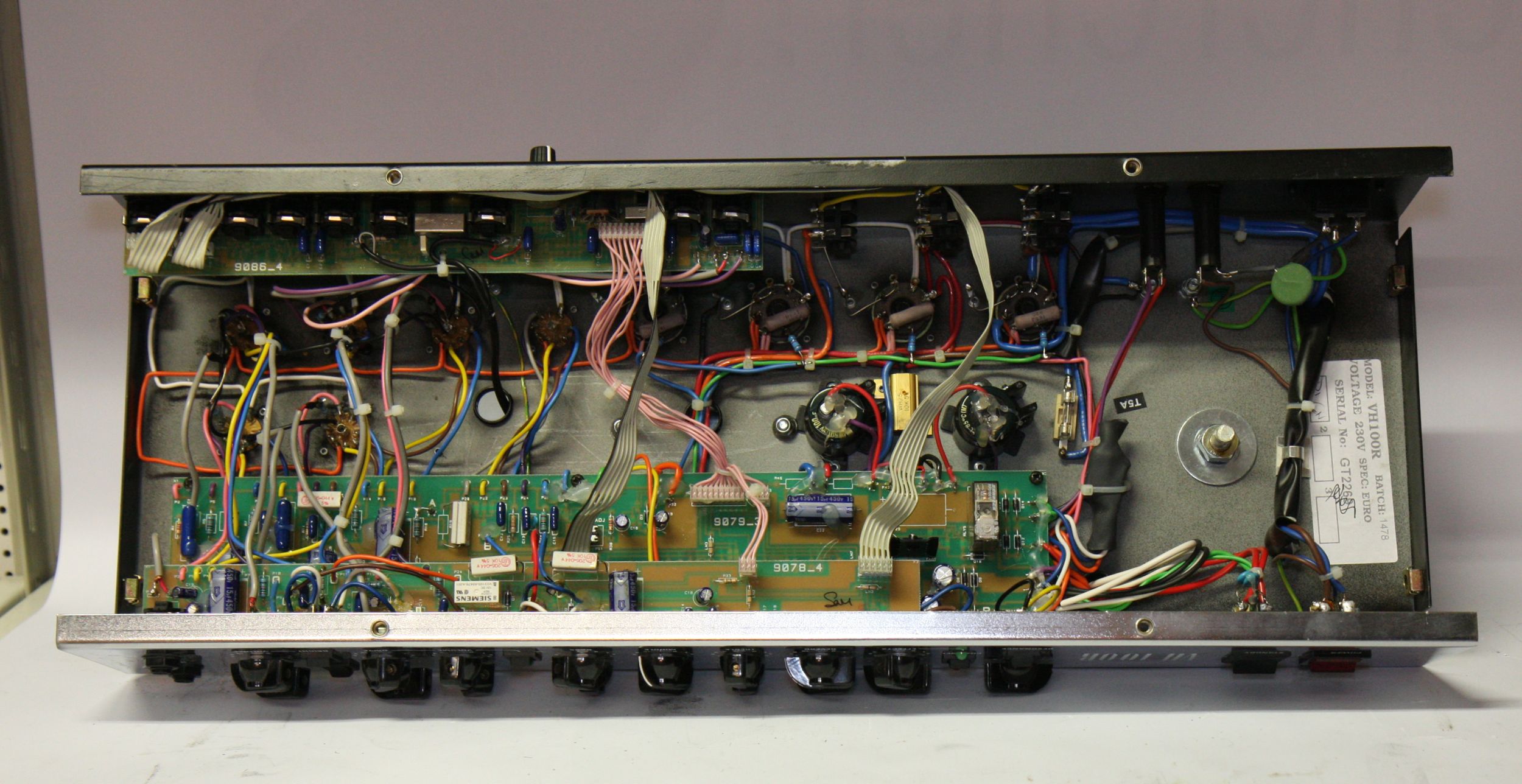 Laney vh 100r DIY äänielektroniikka