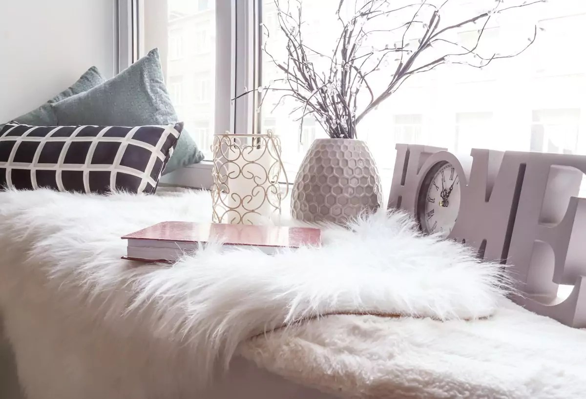 10 DIY Window Sill Decorating Ideas