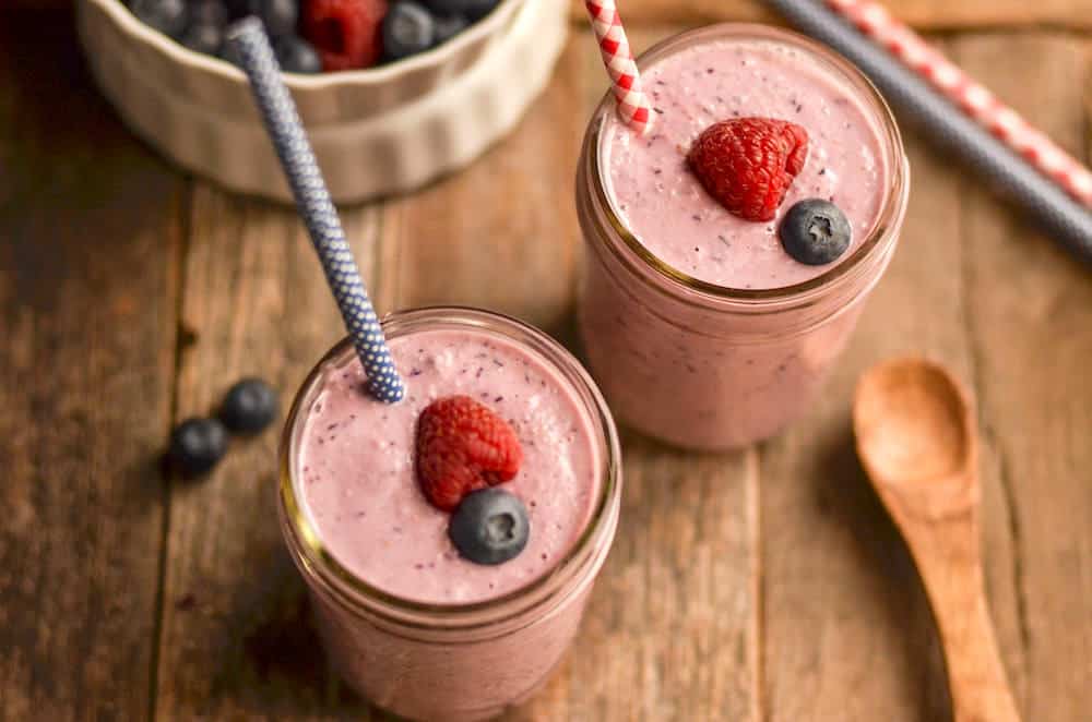 Mixed Berry Oatmeal Smoothie with Chia Seeds DIY Candy