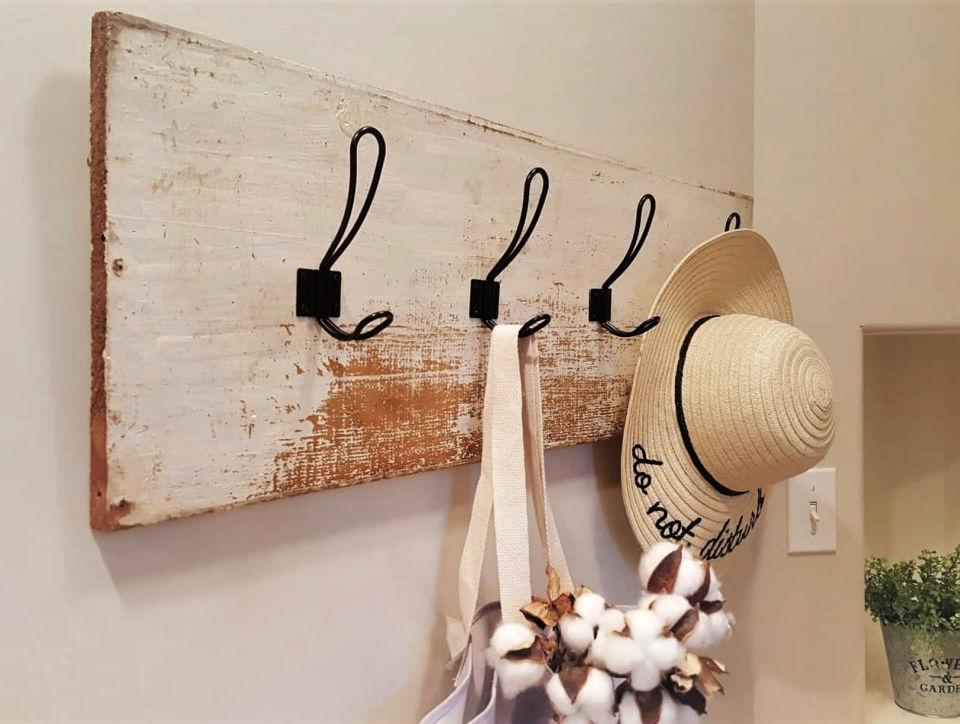 25 Free DIY Coat Rack Plans (How to Make a Coat Rack) DIY Cozy Home