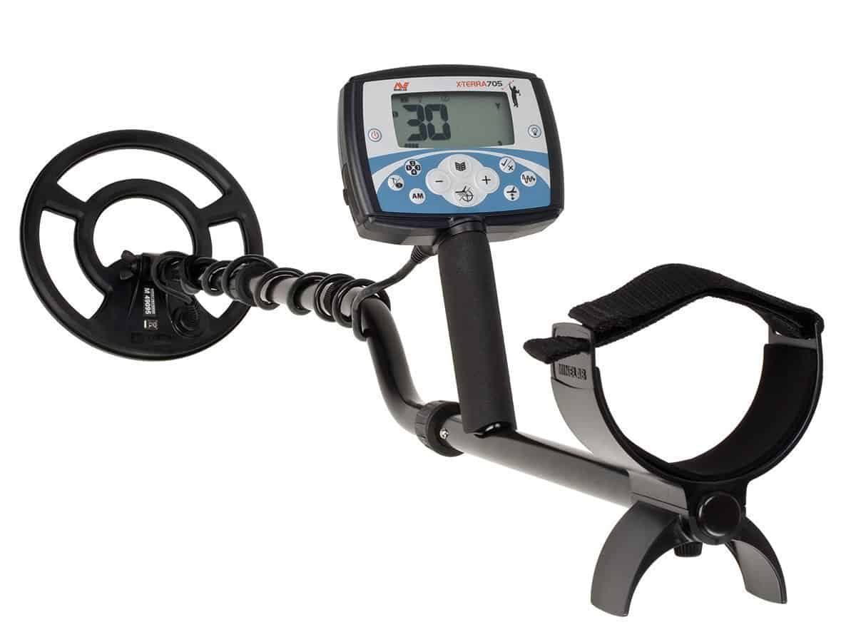 5 Best Metal Detectors For The UK Market (Oct 2020 Review)