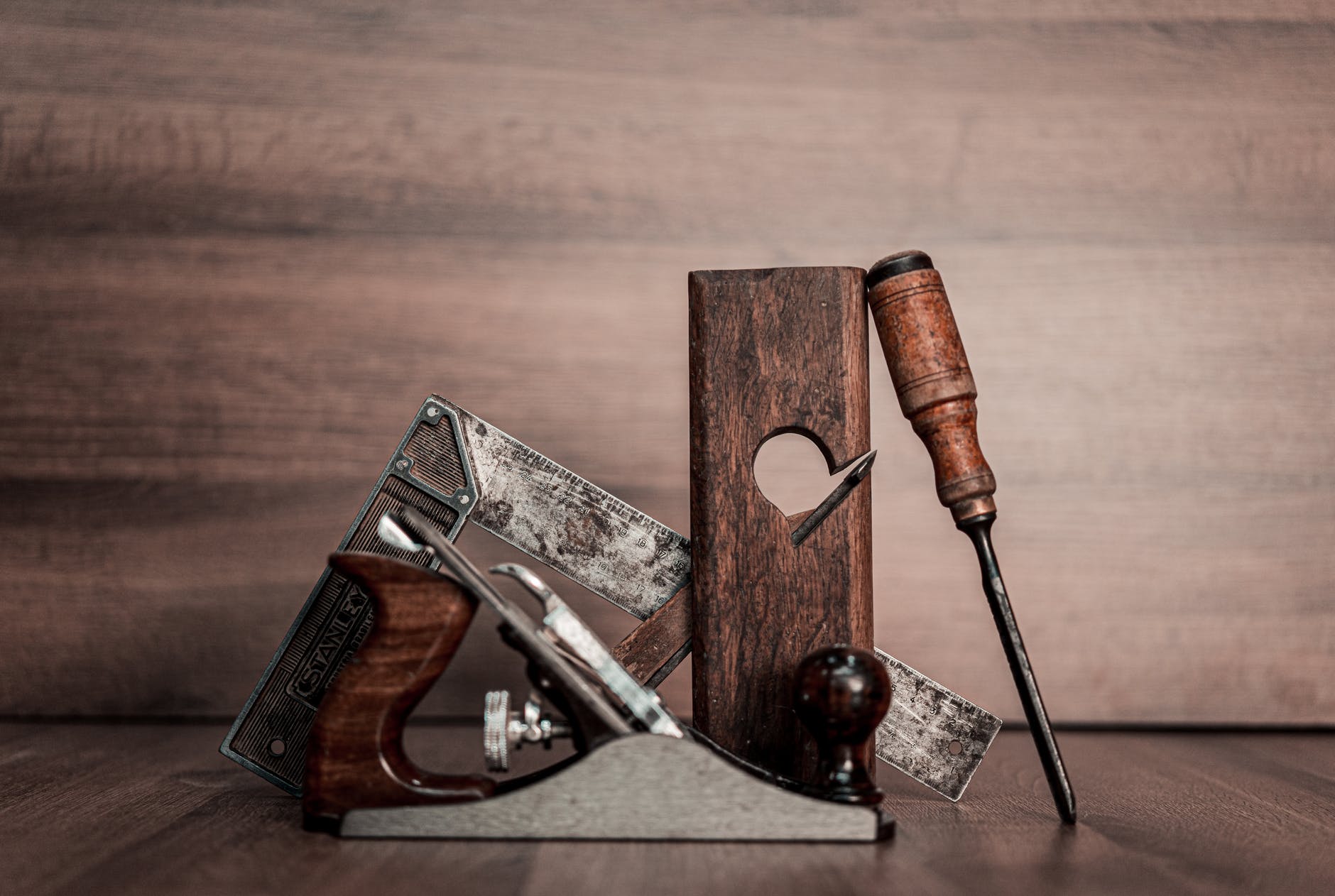 How To Use Wood Chisels For Carving