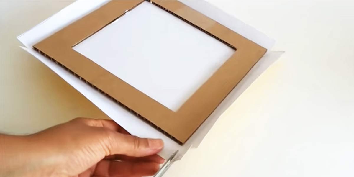 What She Makes With Cardboard Will Certainly Surprise You (Watch!)