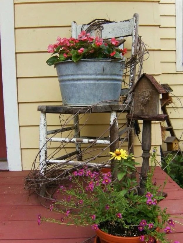 42 Brilliant Country Decor Ideas To Make For Your Porch Page 5 of 8