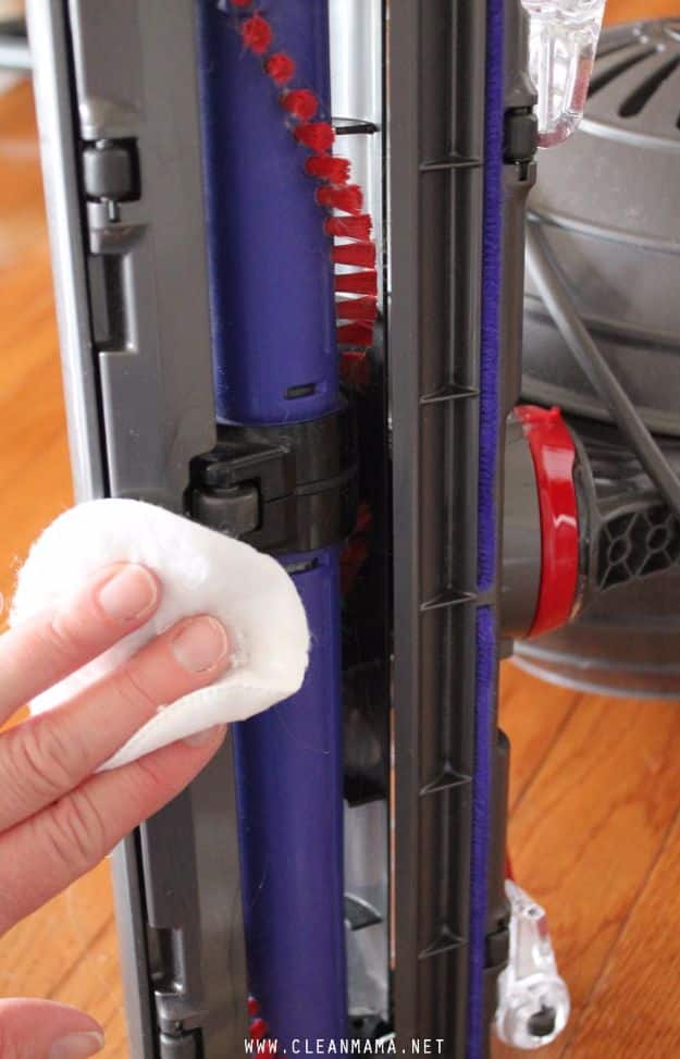 30 DIY Cleaning Tips You'll Wish You'd Thought Of Yourself
