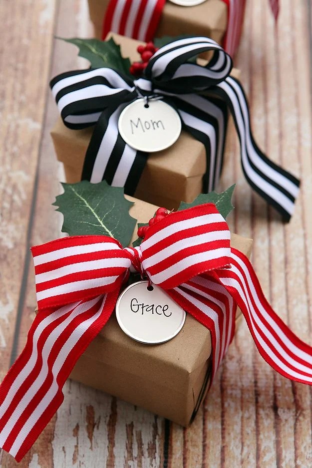 50 Creative Bows To Make for Your Christmas Packages