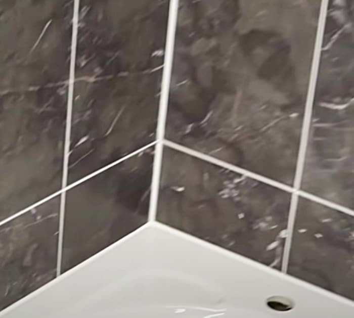 How To Apply Silicone Caulk To Tile Or Bath