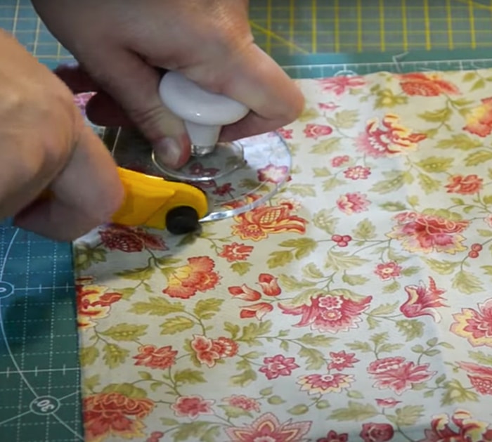 How To Sew Patchwork Blooms