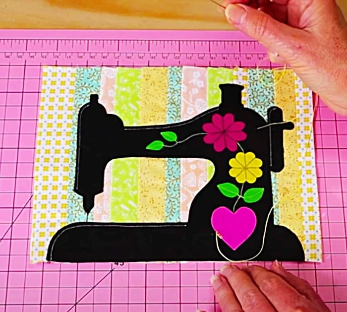 How To Make A Sewing Machine Mini Quilt With Free Pattern