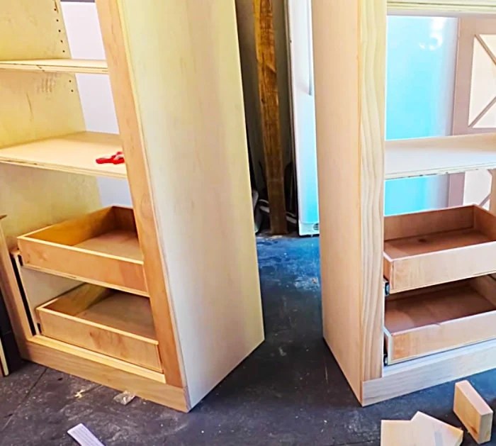 DIY Farmhouse Kitchen Pantry With Free Plans