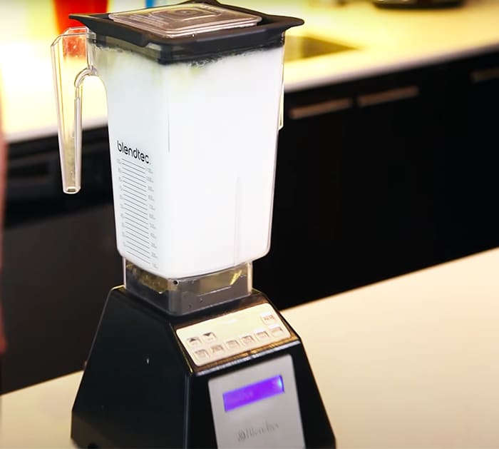 How To Clean A Blender In 1 Minute