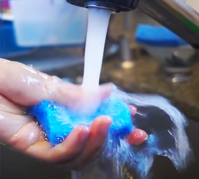 How To Sanitize Kitchen Sponge In 2 Minutes