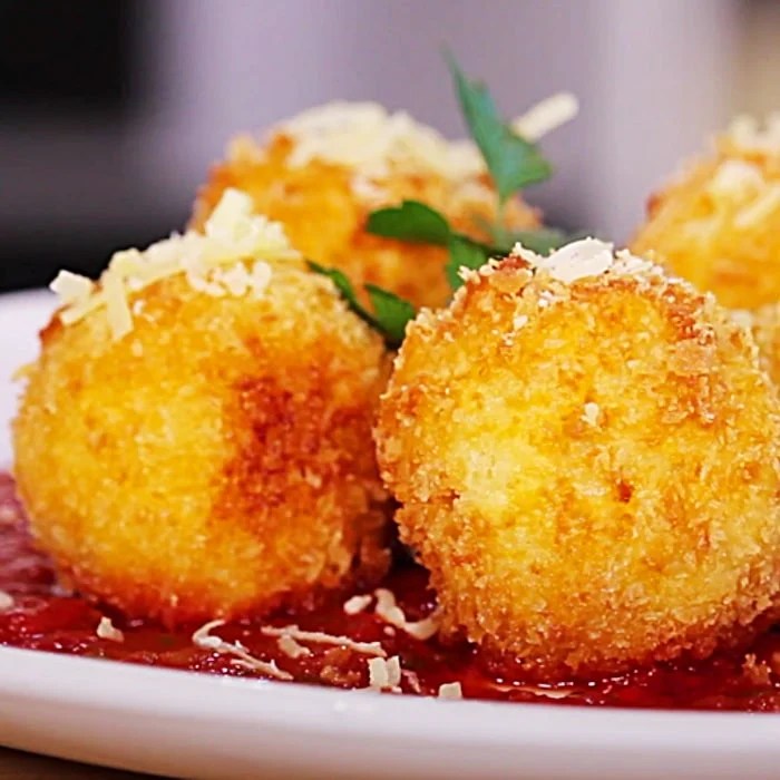 Cheesecake Factory Copycat Fried Mac And Cheese Balls Recipe