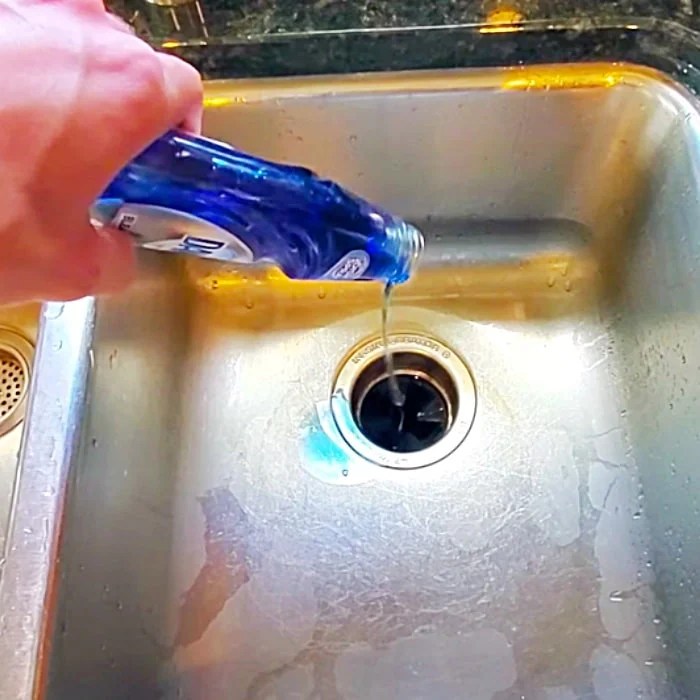 How To Clean A Sink Drain With Dish Soap And Boiling Water