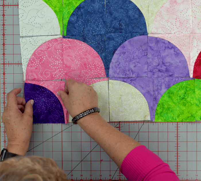 Easy & Simple Clamshell Quilt Tutorial