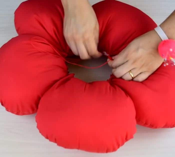 Flower Throw Pillow Tutorial
