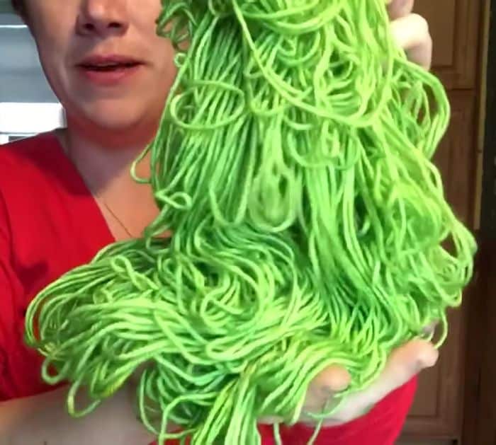 How To Untangle A Skein Of Yarn In 1 Minute