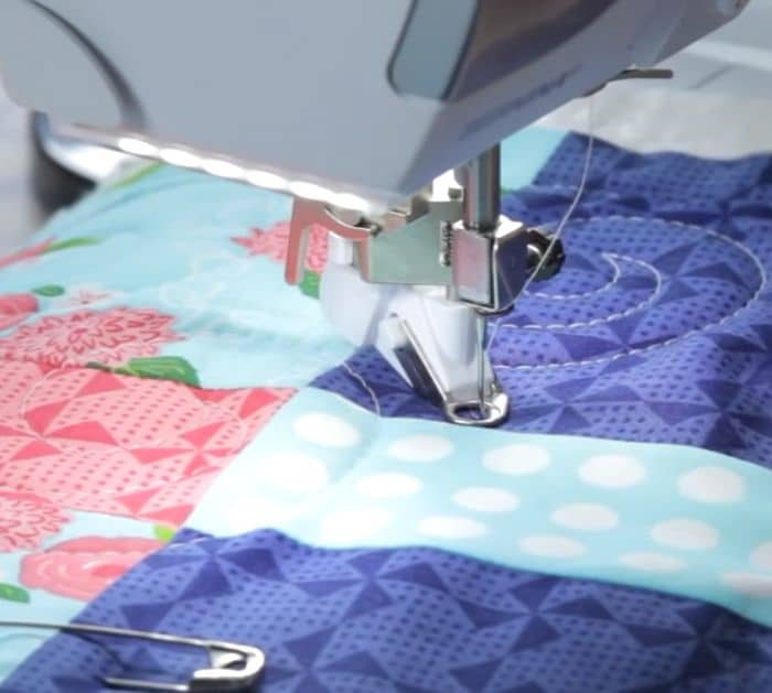 How to Free Motion Quilt on Home Machine