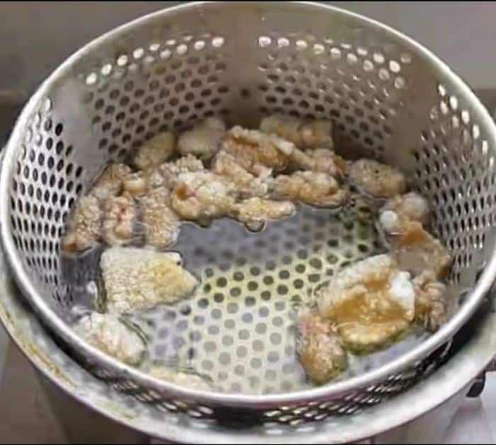 Learn How to Make Delicious Crispy Pork Rinds