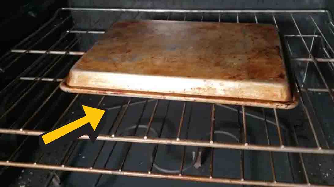 NoScrubbing Sheet Pan Cleaning Hack
