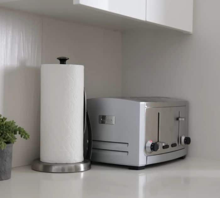 8 Tips to Declutter and Simplify Your Kitchen