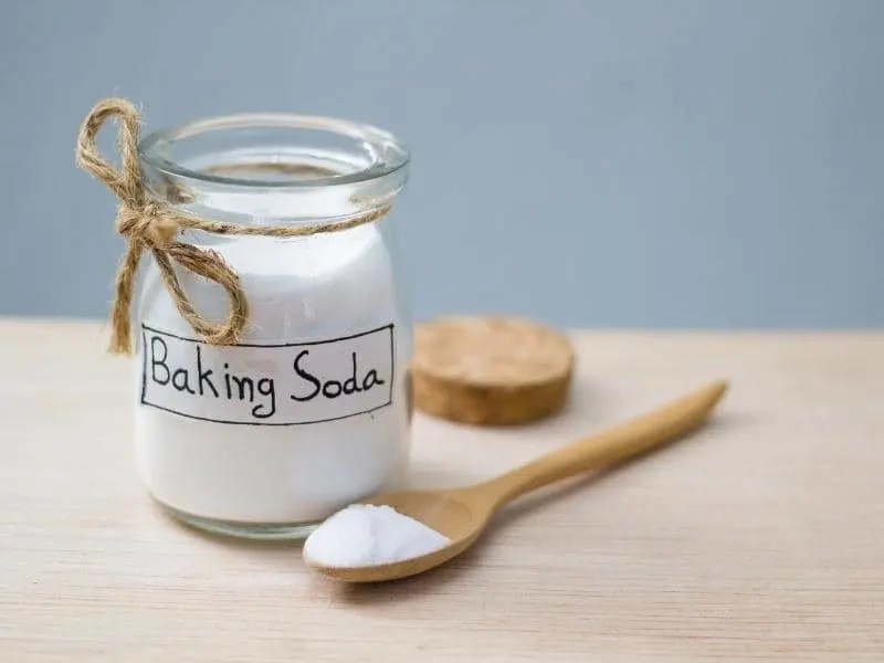 Does Baking Soda Remove Oil Stains? (Explained)