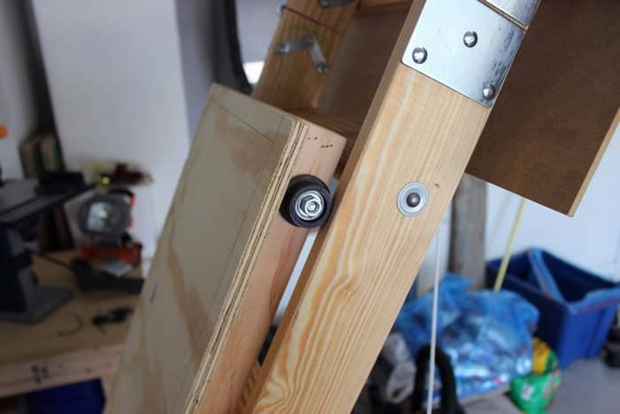 Store items in your attic with ease with this DIY attic storage lift