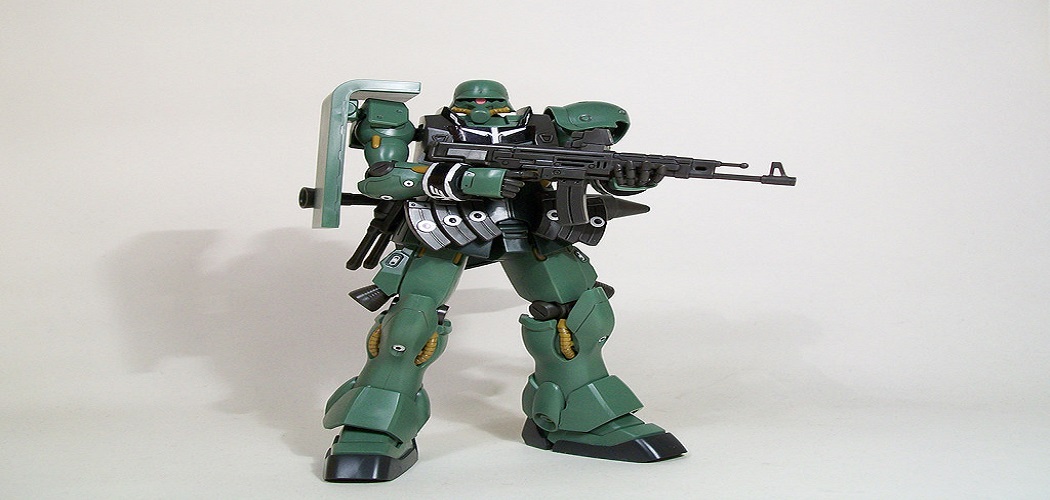 How To Paint Gunpla With Brush Described in Short Guide (2024)