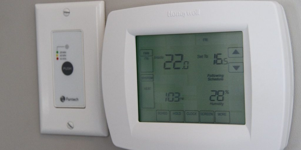 How to Trick a Thermostat to Make It Colder in 5 Easy Steps (2024)