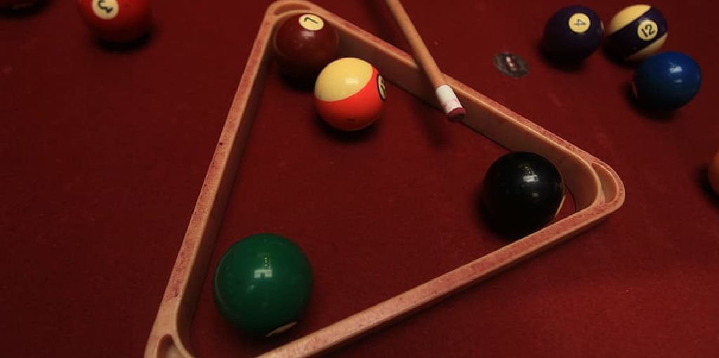 How to Fix a Warped Pool Table 10 Easy Ways (2024)