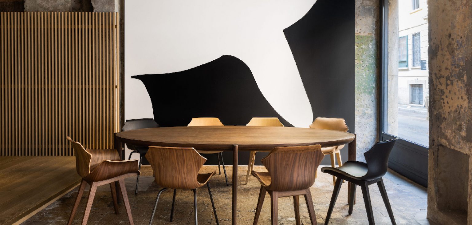 How to Make a Pedestal Table Explained in 10 Steps (2024)