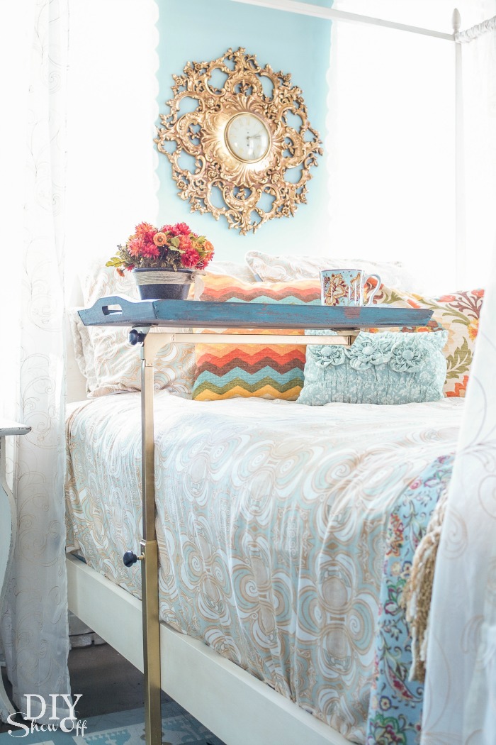 {Hospital} Bedside Table Makeover DIY Show Off ™ DIY Decorating and Home Improvement BlogDIY