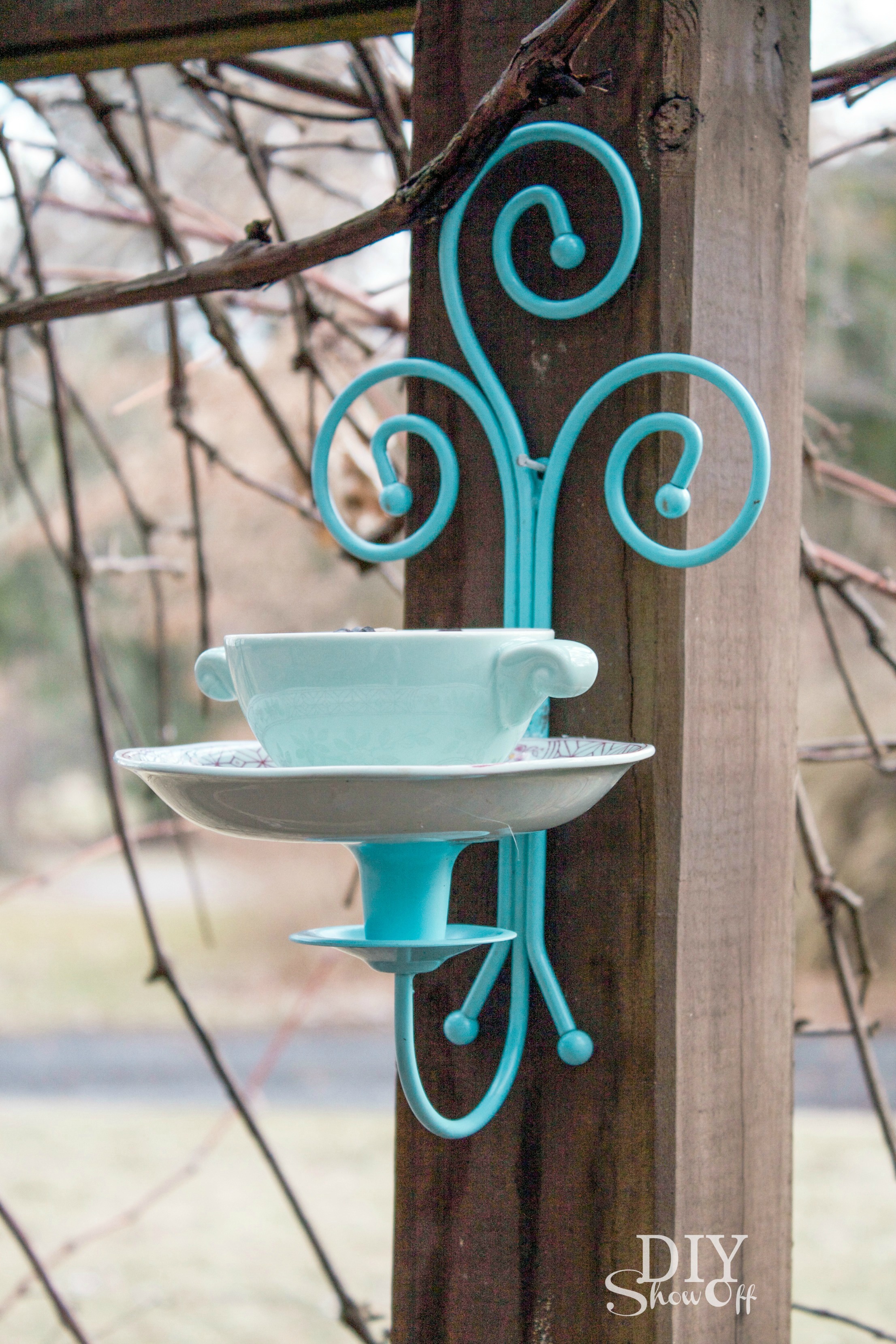 Tea Cup Candle Sconce Bird Feeder TutorialDIY Show Off ™ DIY