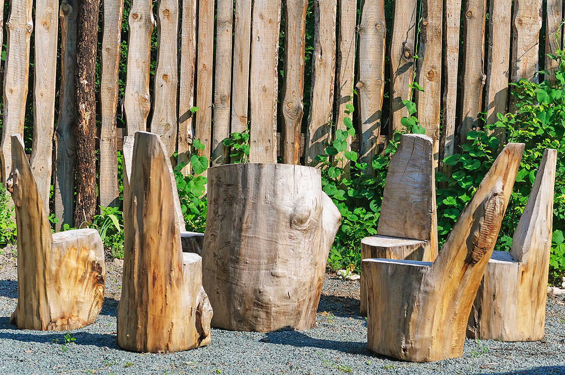 19 Creative Ways of Turning Logs And Stumps Into Garden Furniture
