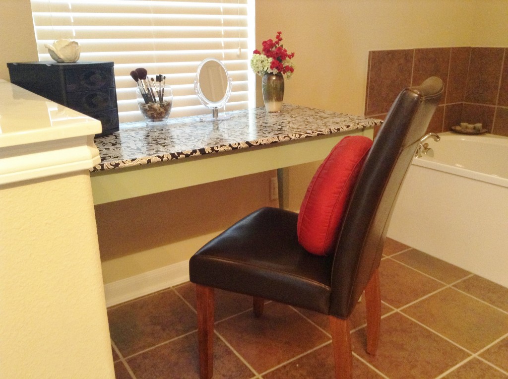 10 DIY Dressing Table Ideas
