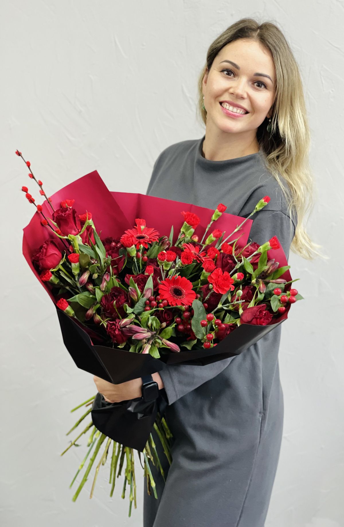 Womens day flower Dubai Order online delivery happy women’s day