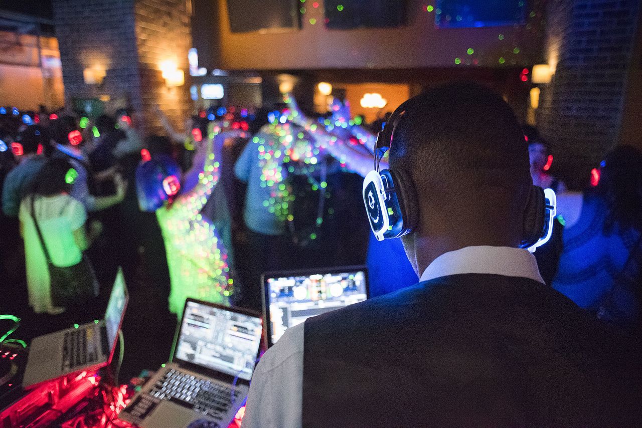 How Does Silent Disco Work at a Wedding Reception Silent Disco Rental