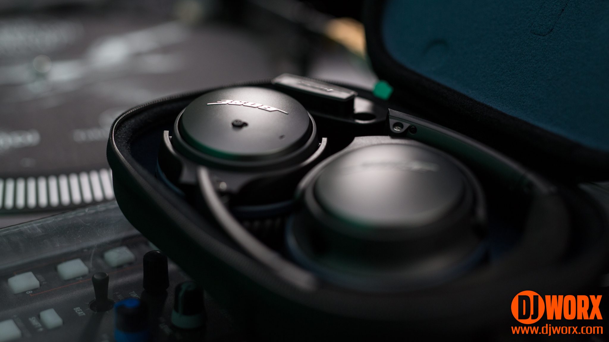 REVIEW Bose QC20 and QC25 noisecancelling headphones • DJWORX