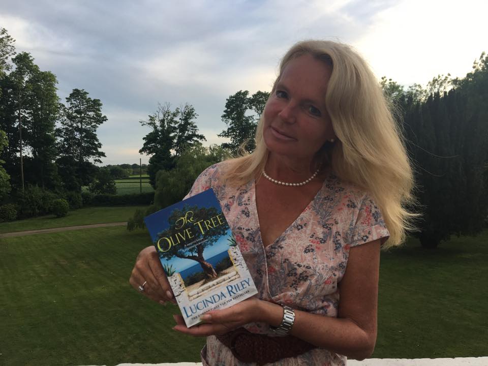 The Olive Tree A magical house, a momentous summer… Lucinda Riley