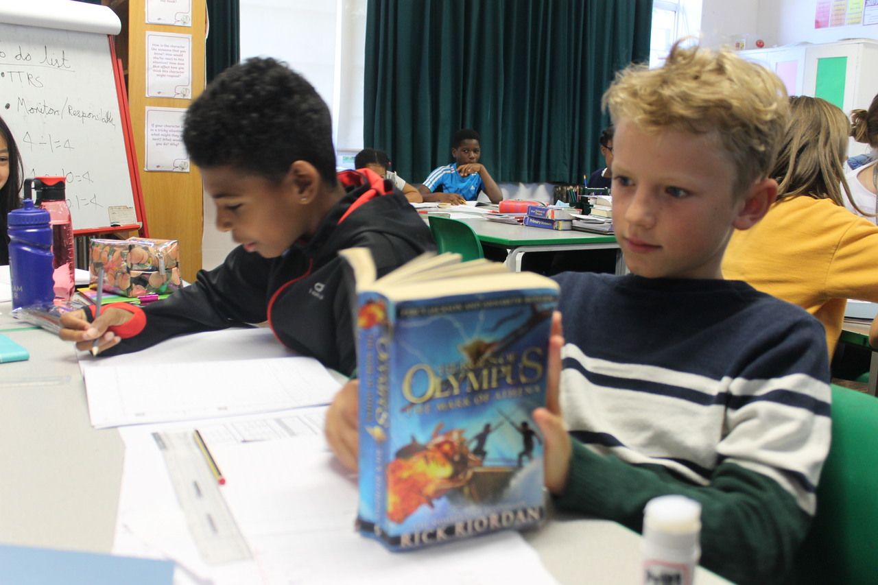 Dog Kennel Hill Primary School