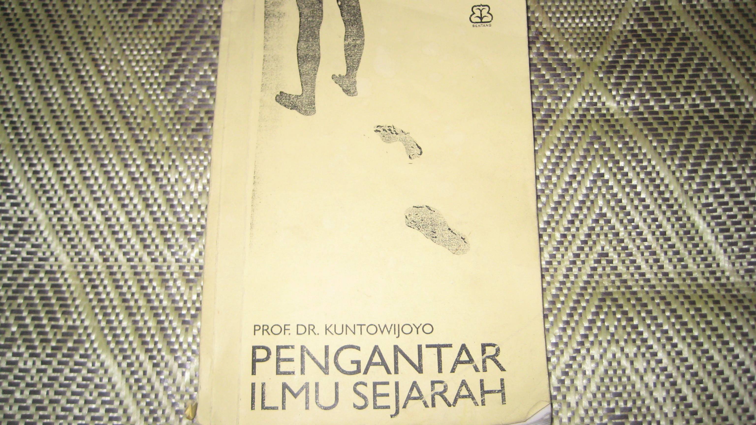 Terjual Buku Sejarah Indonesia Modern MC Ricklefs, Pengantar Ilmu