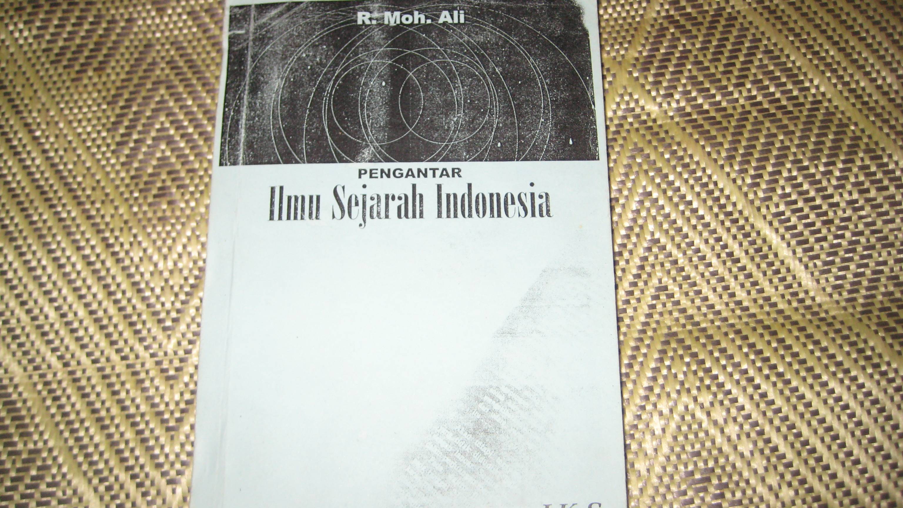 Terjual Buku Sejarah Indonesia Modern MC Ricklefs, Pengantar Ilmu