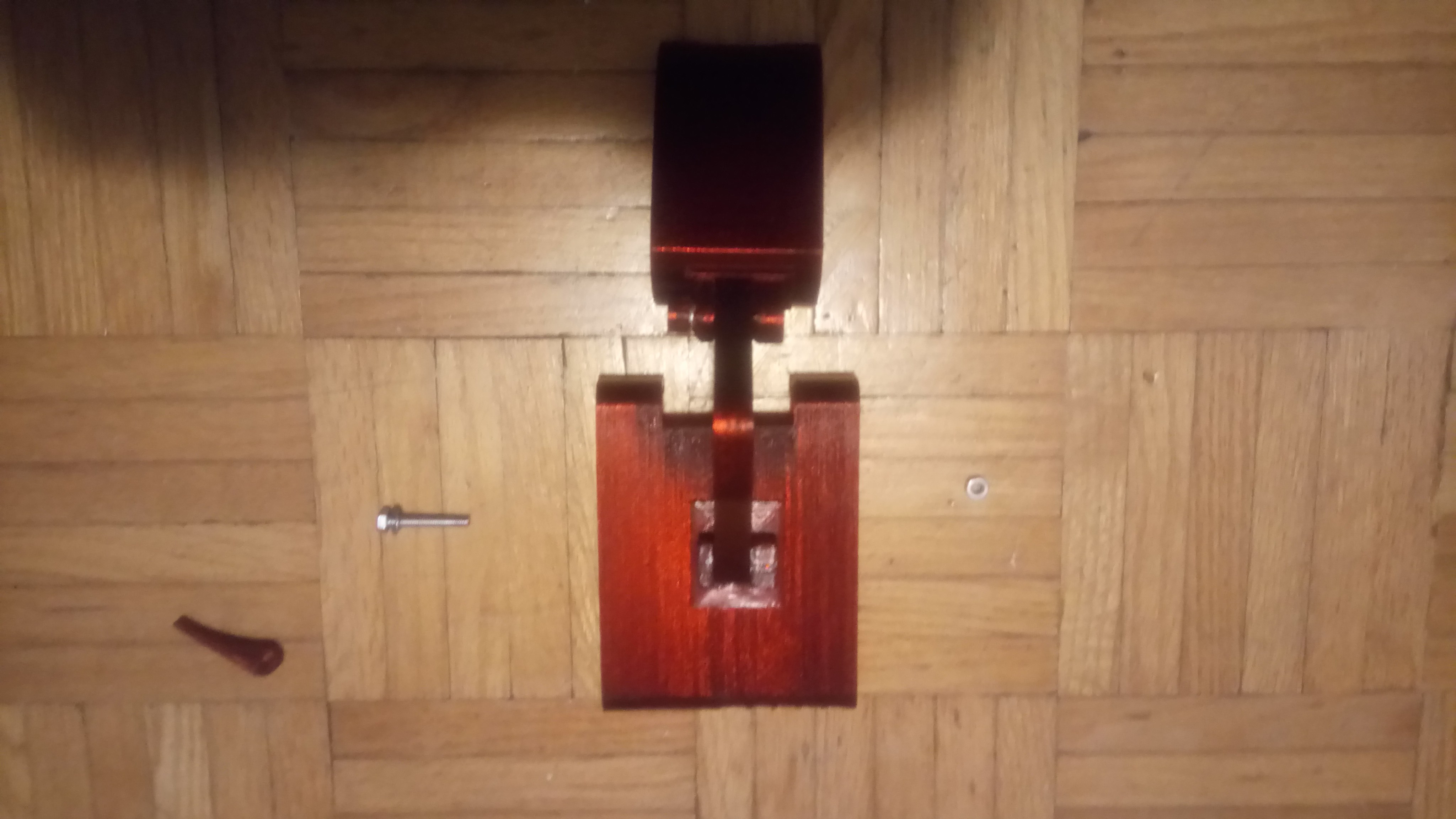 3D Printable Switch Pro Holder_V2 by Jeremy Delisle